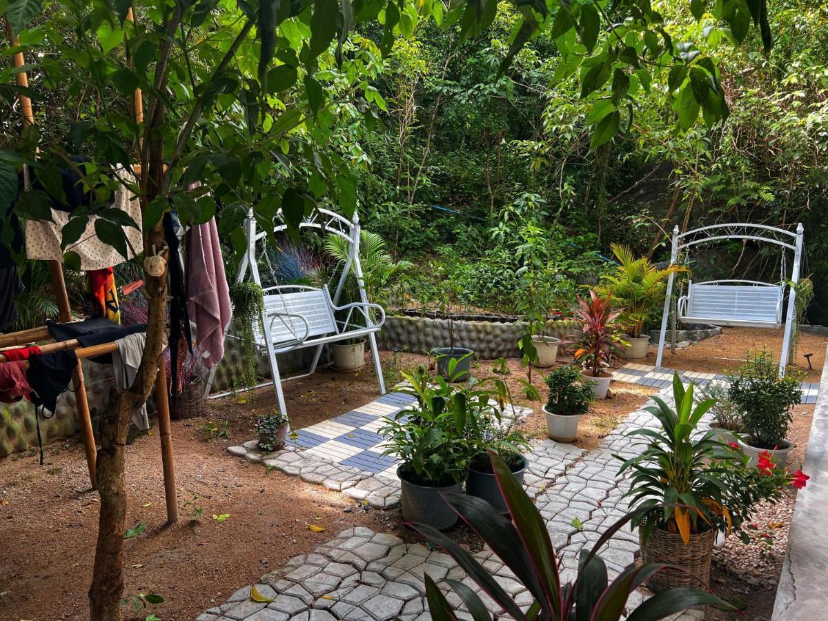 Wonderland Jungle Hostel Ko Tao Exterior foto